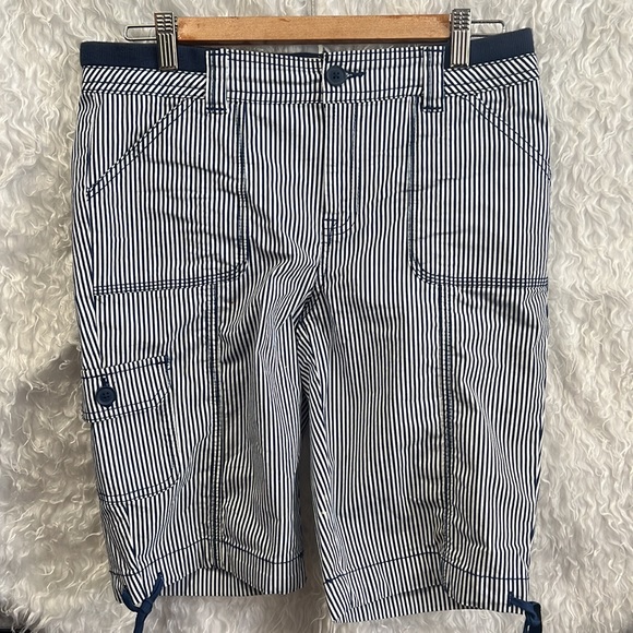 St John’s Bay Shorts Sz 6 - Picture 3 of 6